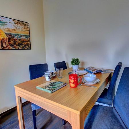 1Bd Nest In The Heart Of A Traditional Sofia Exterior foto